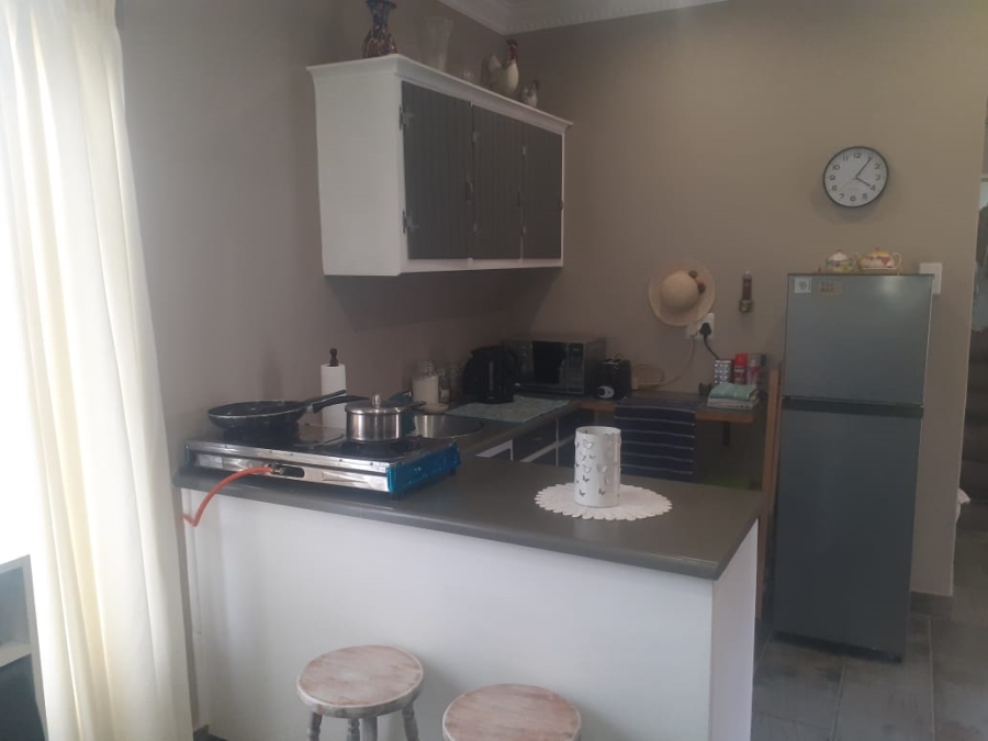 To Let 1 Bedroom Property for Rent in Noorsekloof Eastern Cape